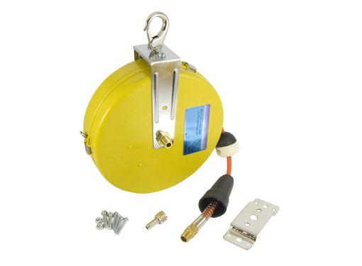 Изображение товара Гибкий шланг AIST 90983206 6 м 7кг/см2 с возвратным механизмом