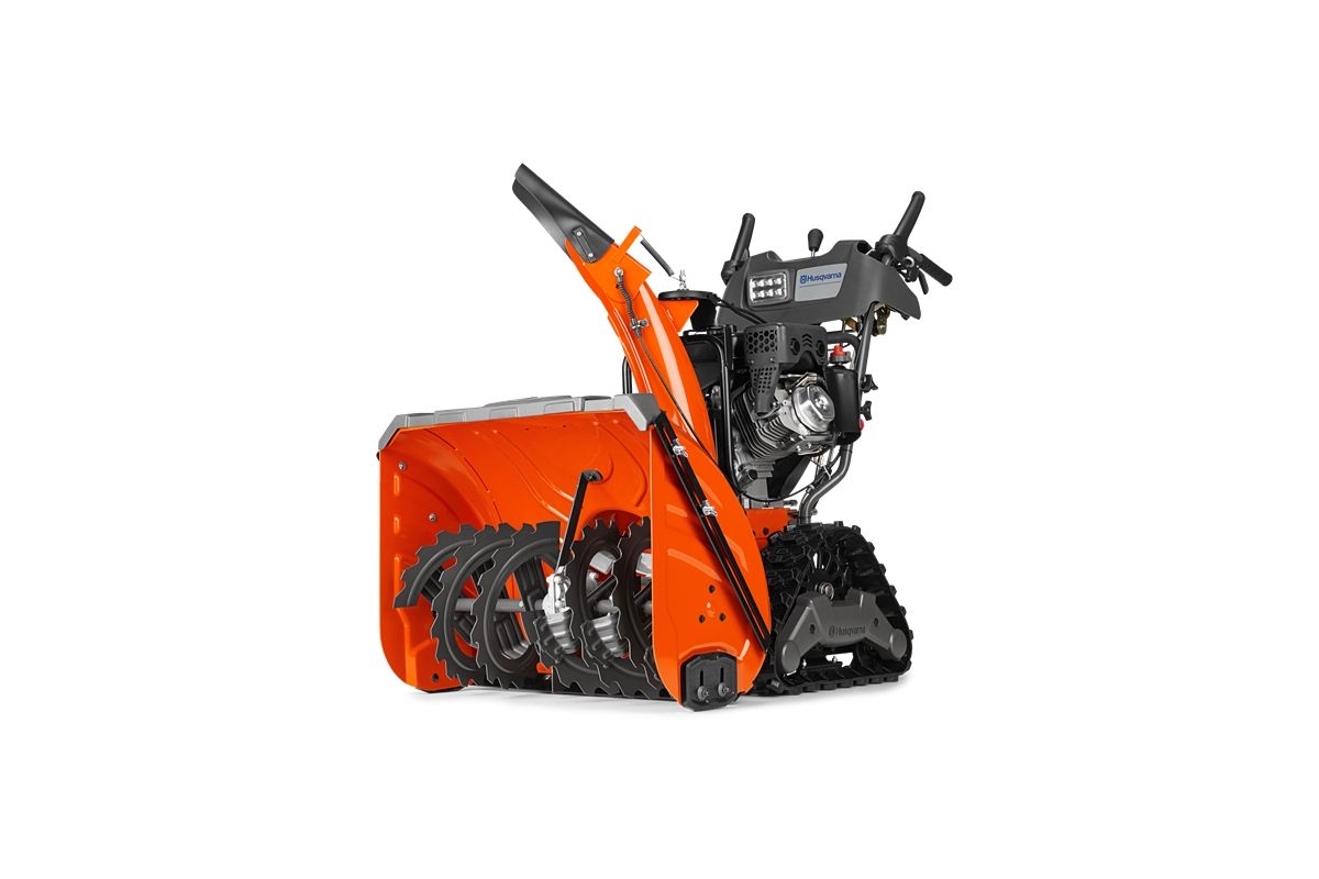 Снегоуборщик т. Снегоотбрасыватель Husqvarna st224 9619100-87. Хускварна 330 снегоуборщик. Снегоуборщик бензиновый самоходный Хускварна. Снегоуборщик бензиновый Husqvarna St 330pt самоходный.