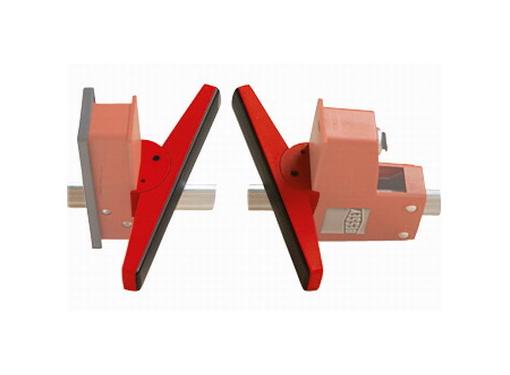 Изображение товара Адаптер BESSEY BE-KR-AS для кровельных и корпусных струбцин, вращающийся, 2 шт.