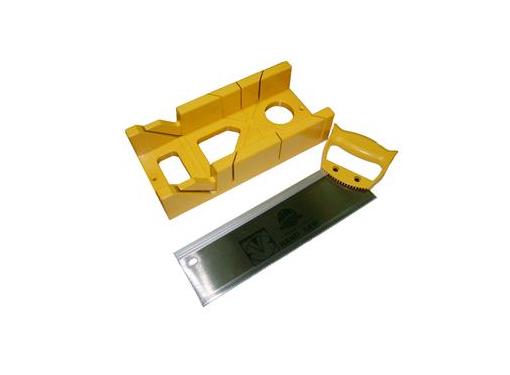 Изображение товара Стусло пластиковое SKRAB 20807 с обушковой пилой 300 мм углы 45 90 135°