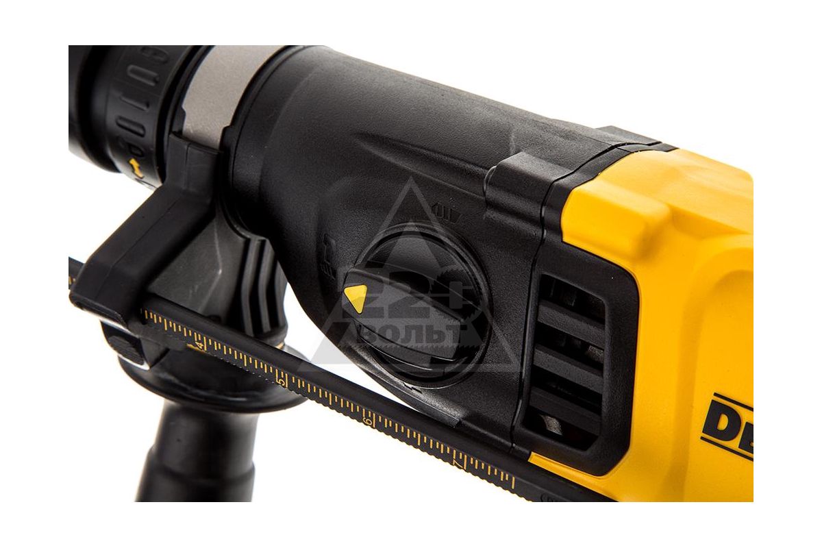 DeWALT D25134K