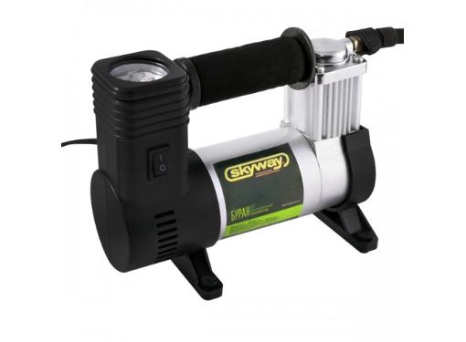 Изображение товара Автомобильный компрессор SKYWAY БУРАН-07 с манометром и комплектом насадок