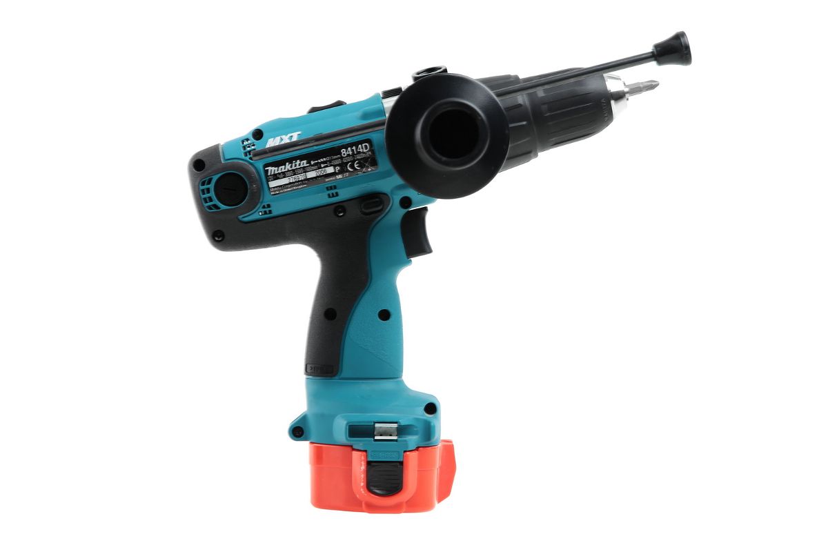 Аккумулятор для шуруповерта внр 448. Гайковерт makita dts141rme. Makita ddf481rte. Шуруповерт макита df001gz. Макита 458 шуруповерт.
