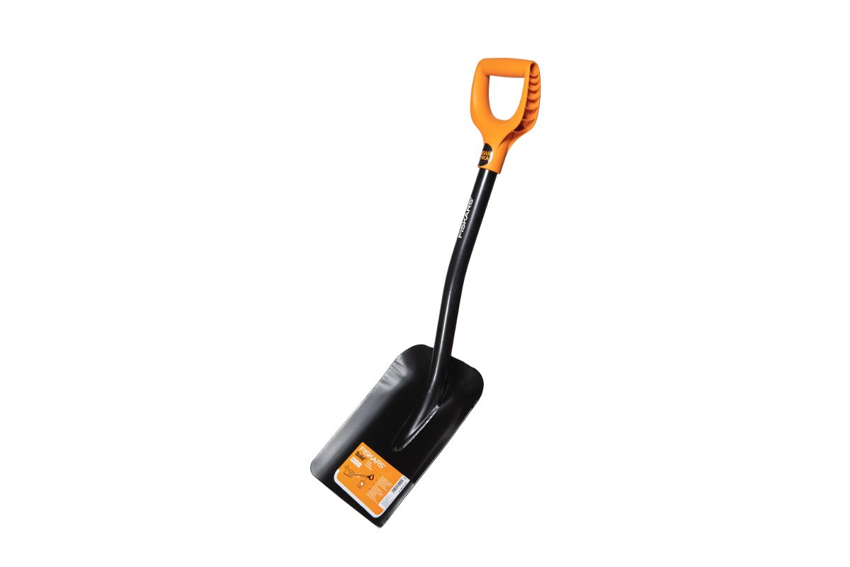 Лопата совковая укороченная Fiskars Solid 1026649 - цена, отзывы, фото -  купить в Москве, СПб и РФ