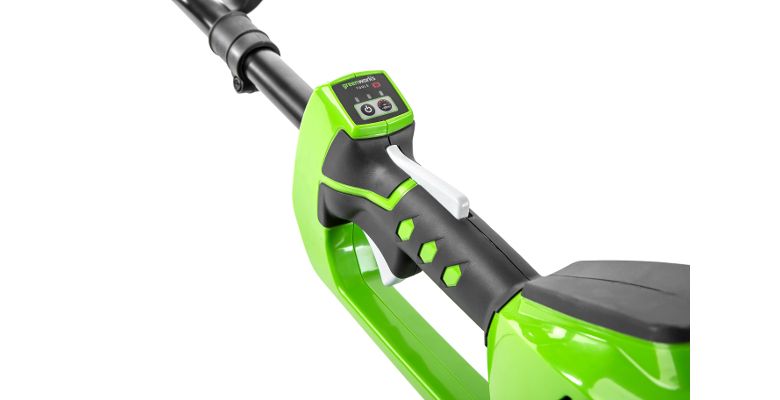 Триммер аккумуляторный GREENWORKS G-MAX 40V GD40BC (1301507UF) 1акк 40В 6Ач + ЗУ