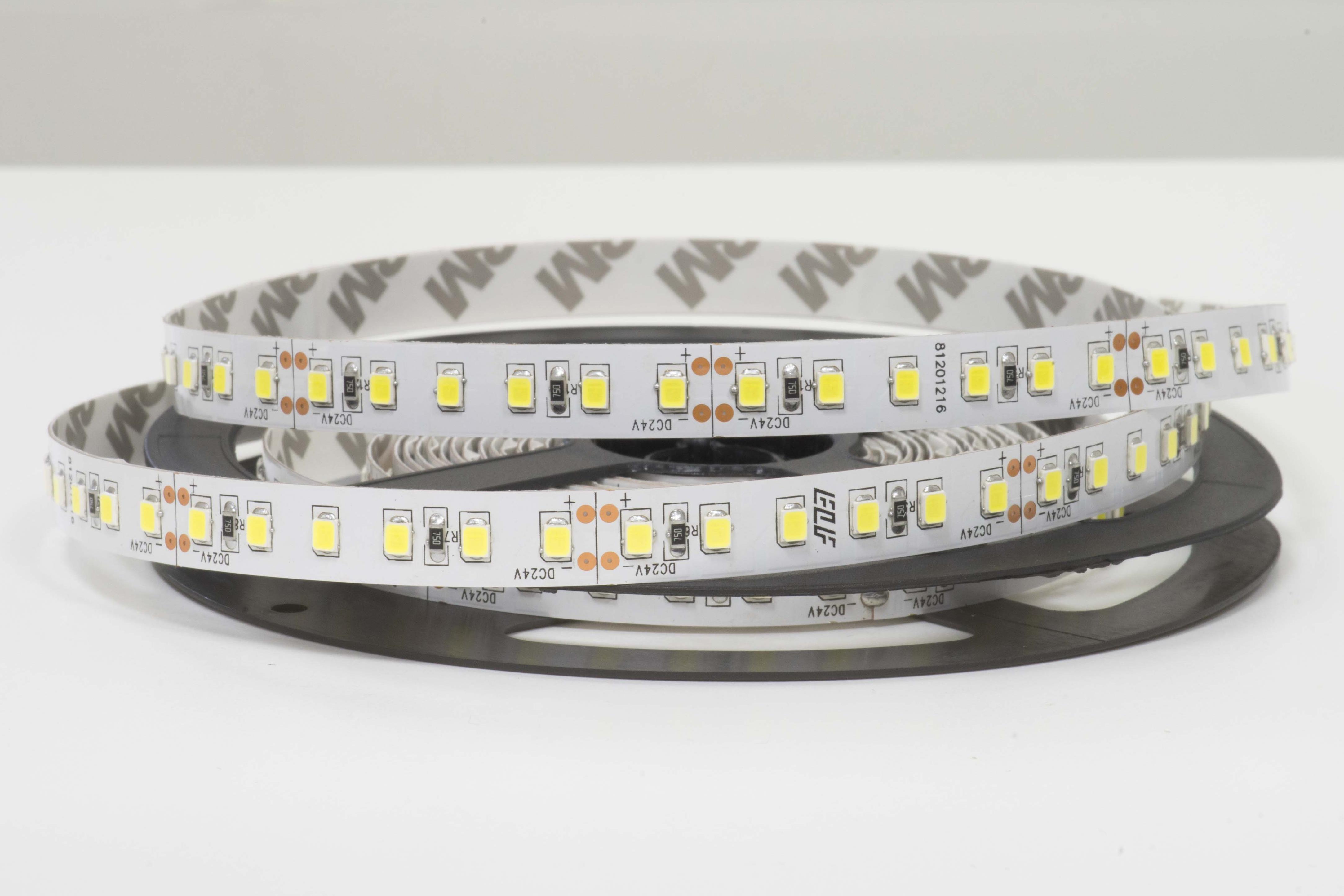 

Лента светодиодная Elf 600smd2835nww, Белый, 600smd2835nww