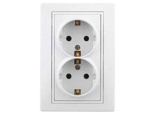 Изображение товара Розетка INTRO 1-205-01 2x2p+e schuko белая IP20 для скрытой установки