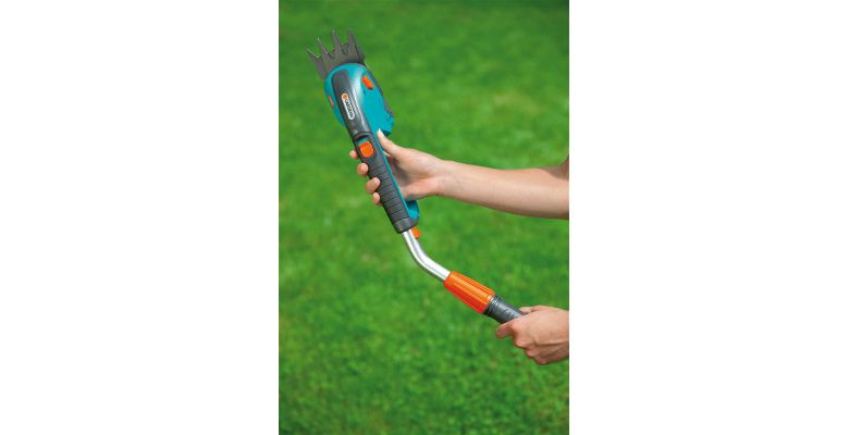 Аккумуляторные ножницы GARDENA ClassicCut + штанга 8890