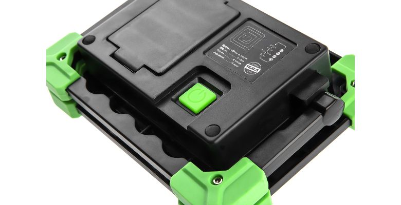 ������ TESLA PWR