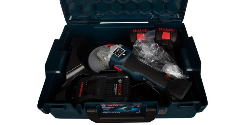 ��� (��������) BOSCH GWS 18V-10 SC (06019G340D)