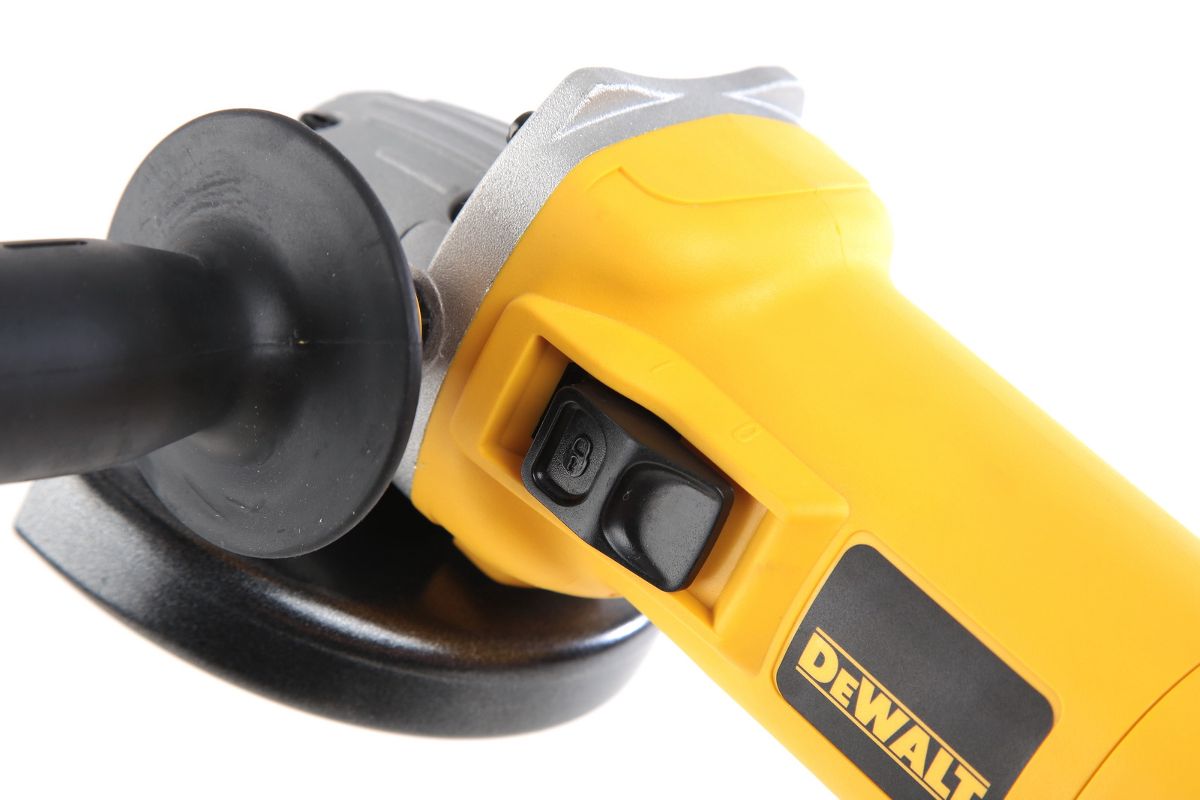 Dewalt d28113 deals