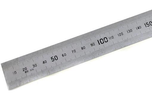 Изображение товара Металлическая измерительная линейка MICRON 2000х40х2.0 для точных измерений