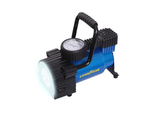 Изображение товара Автомобильный компрессор Goodyear GY-30L LED 12 В с фонарем и набором переходников
