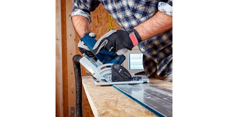 Пила циркулярная BOSCH GKS 18V-68 GC (06016B5100) без акк. и з.у