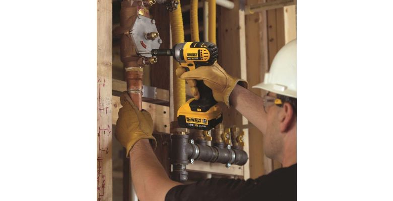 ��������� DEWALT DCF880N ��� ���. � �.�