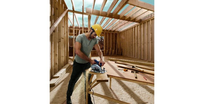 Пила циркулярная BOSCH GKS 140 (06016B3020)