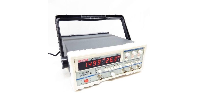 Генератор сигналов UNI-T UTG9003C