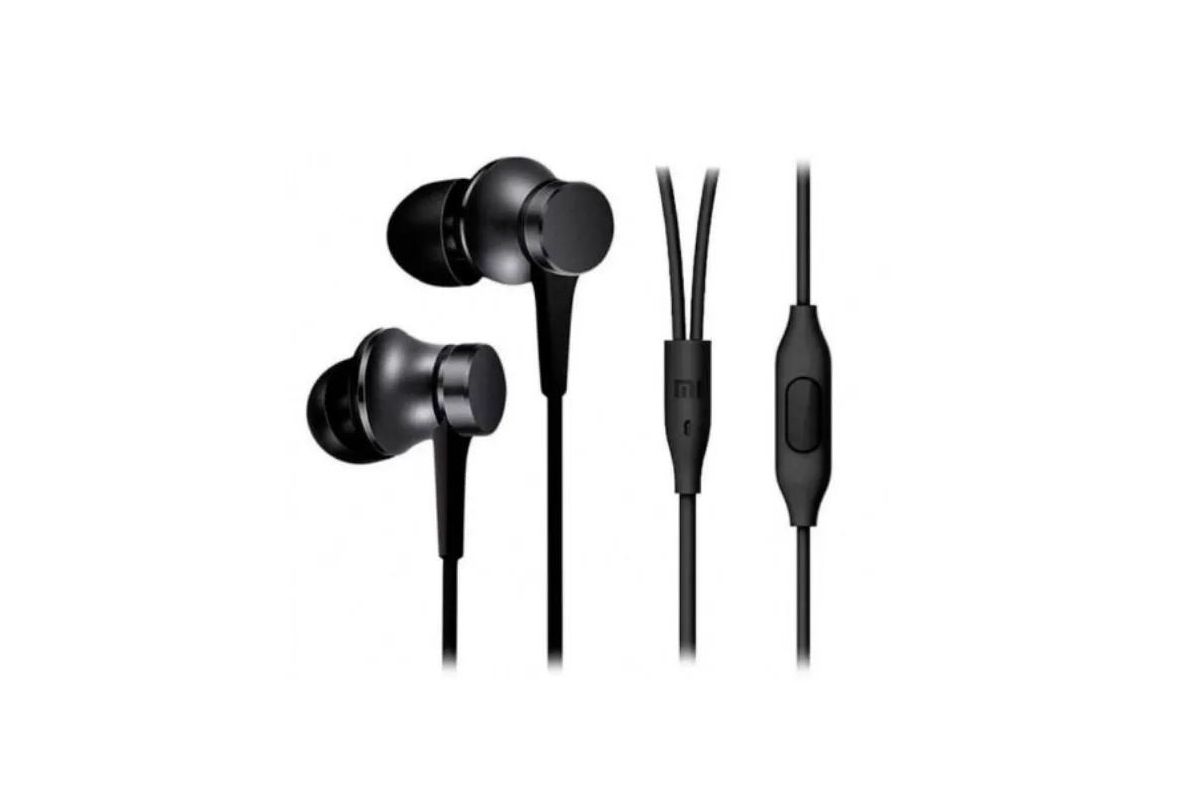 Наушники беспроводные XIAOMI Mi In-Ear Headphones Basic Black HSEJ03JY  (ZBW4354TY) купить в Уфе по доступной цене: характеристики и фото